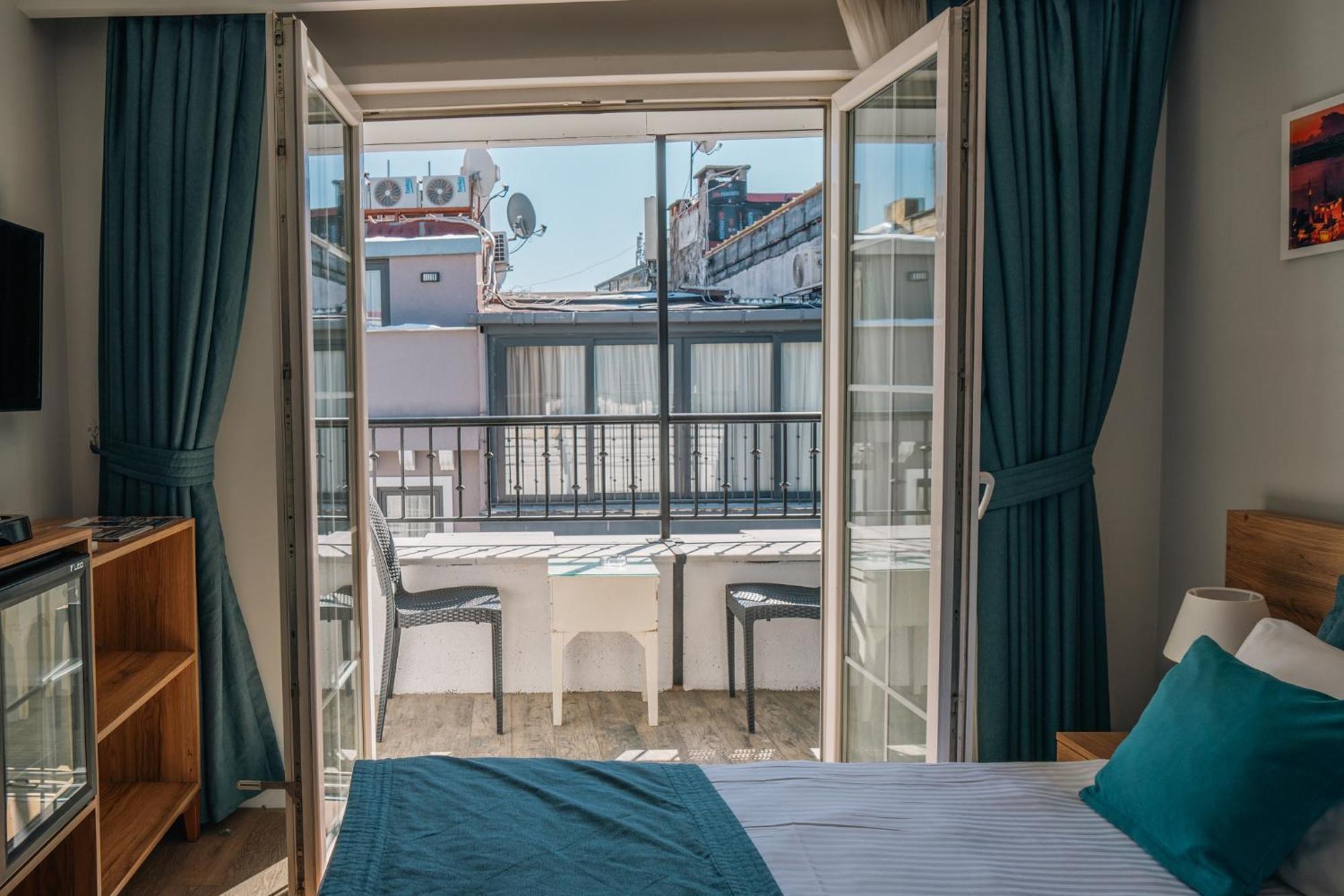 Taksim Santa Lucia Hotel 伊斯坦布尔 外观 照片