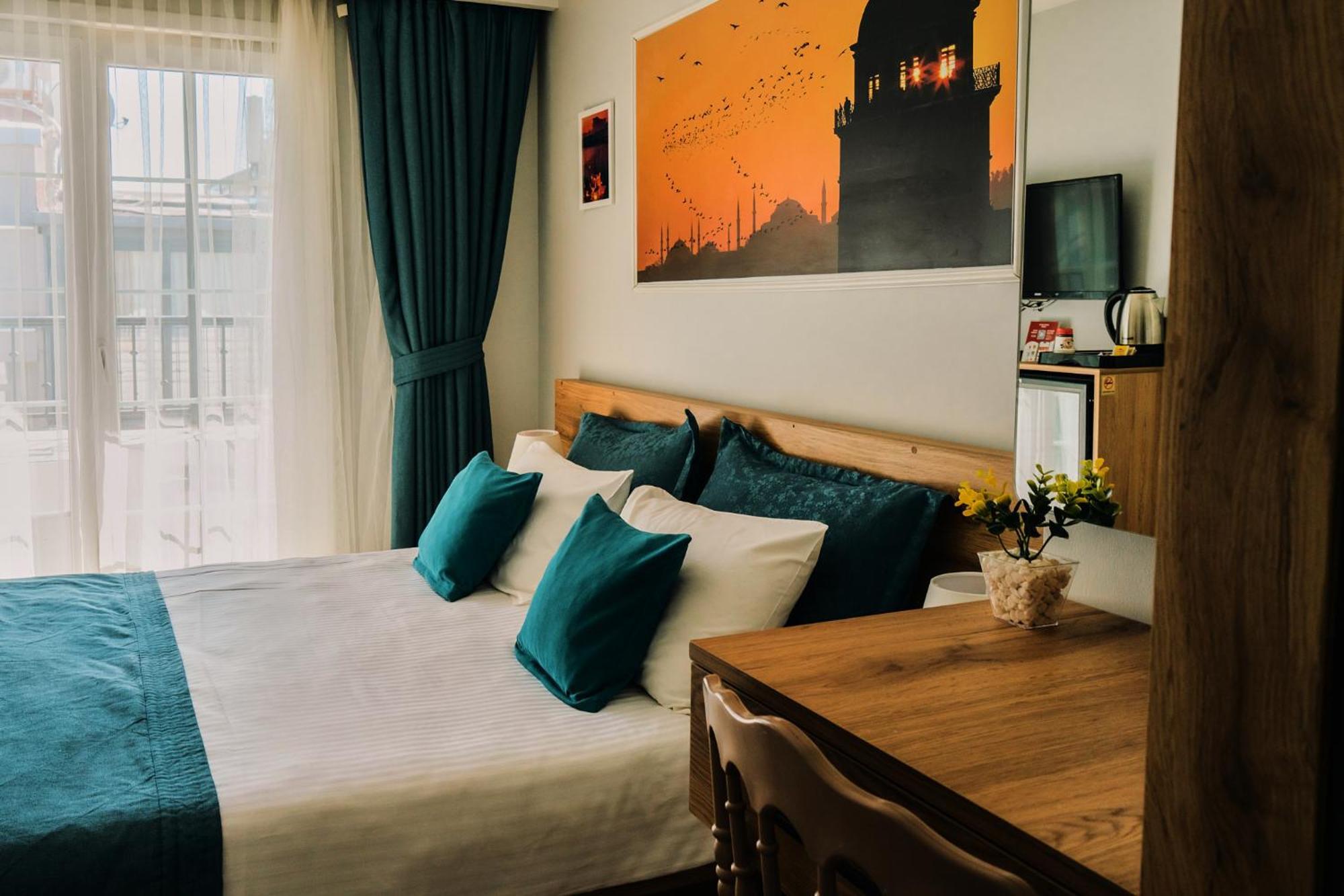 Taksim Santa Lucia Hotel 伊斯坦布尔 外观 照片